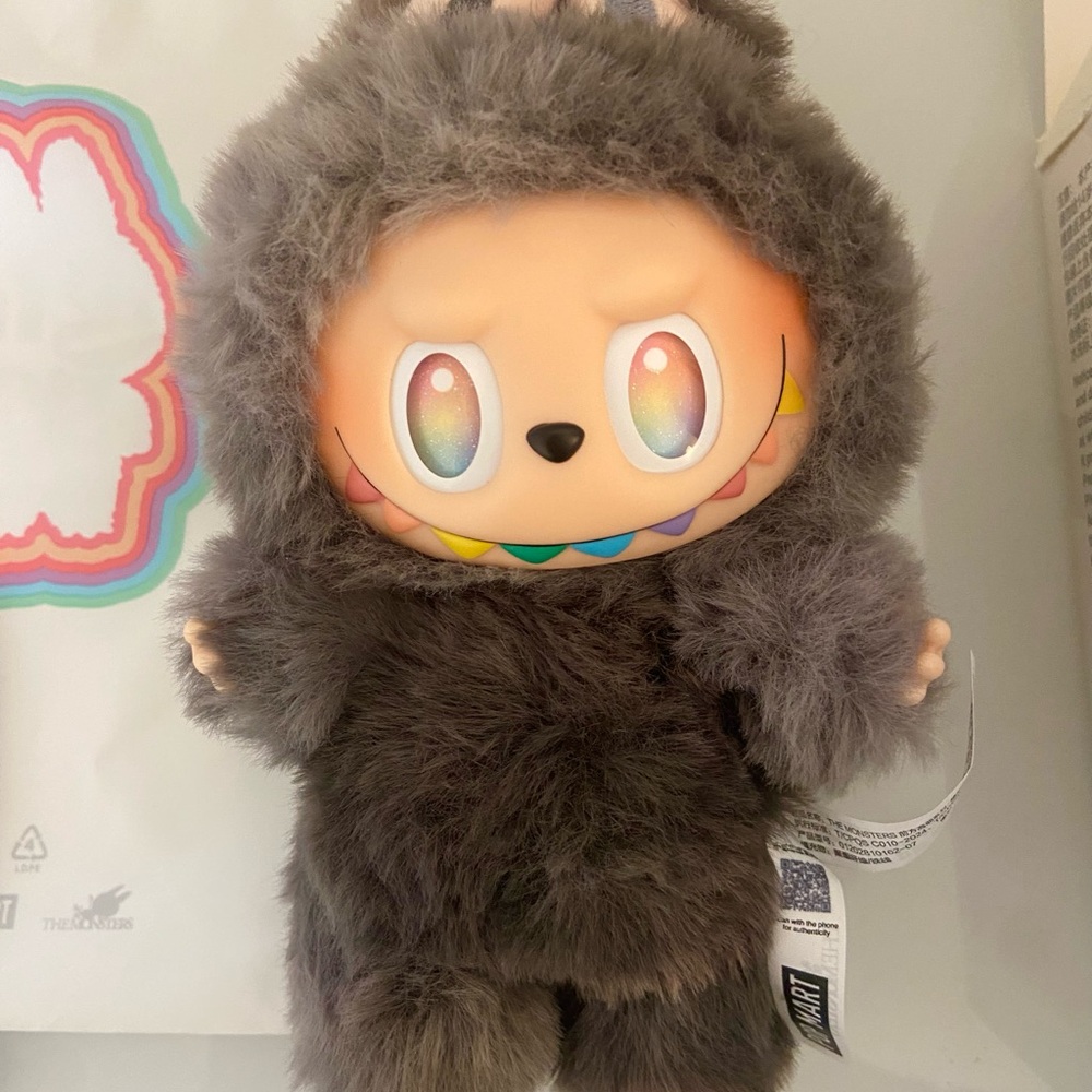 SECRET ID LABUBU
